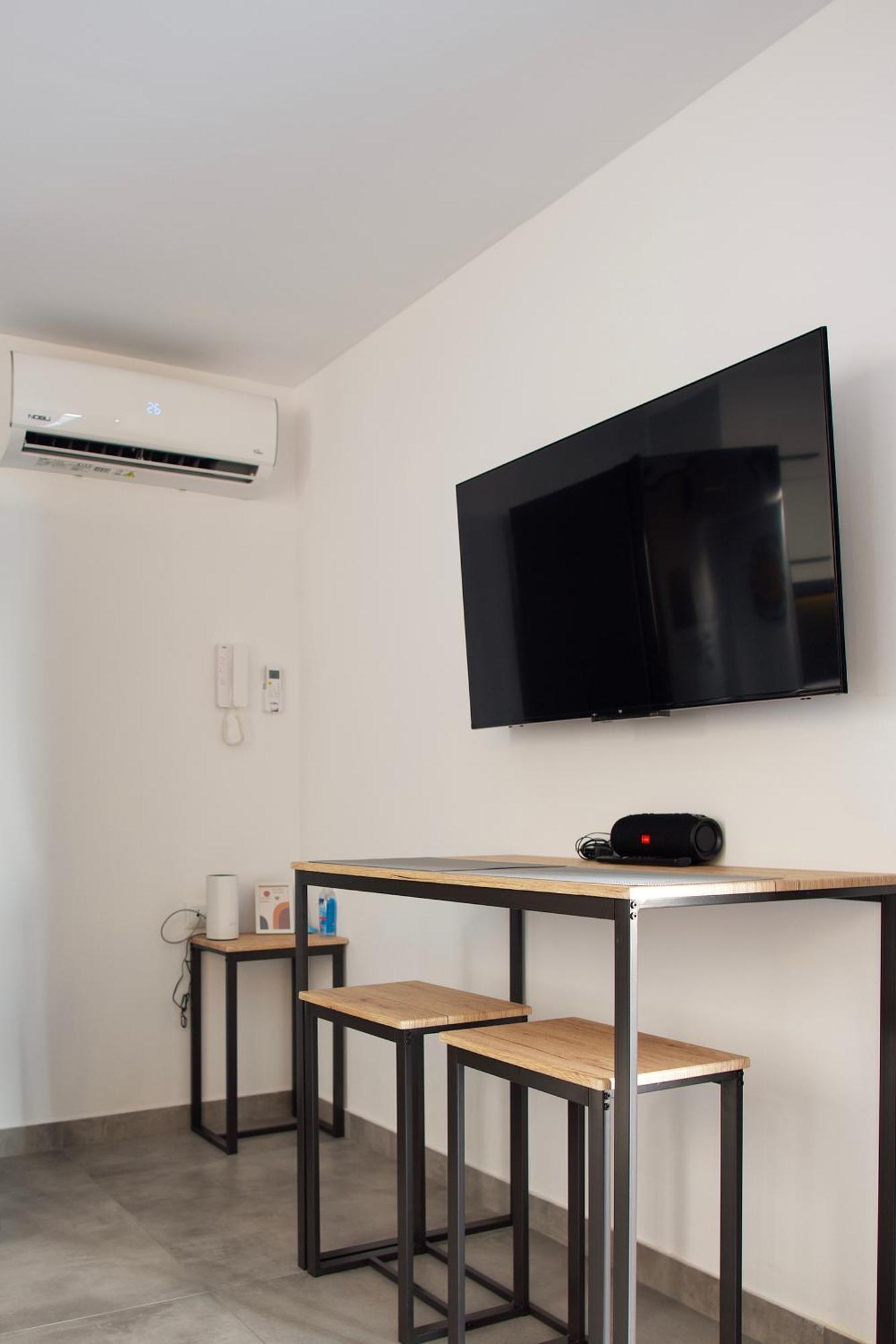 Kiriakos Apartment Каламата Экстерьер фото