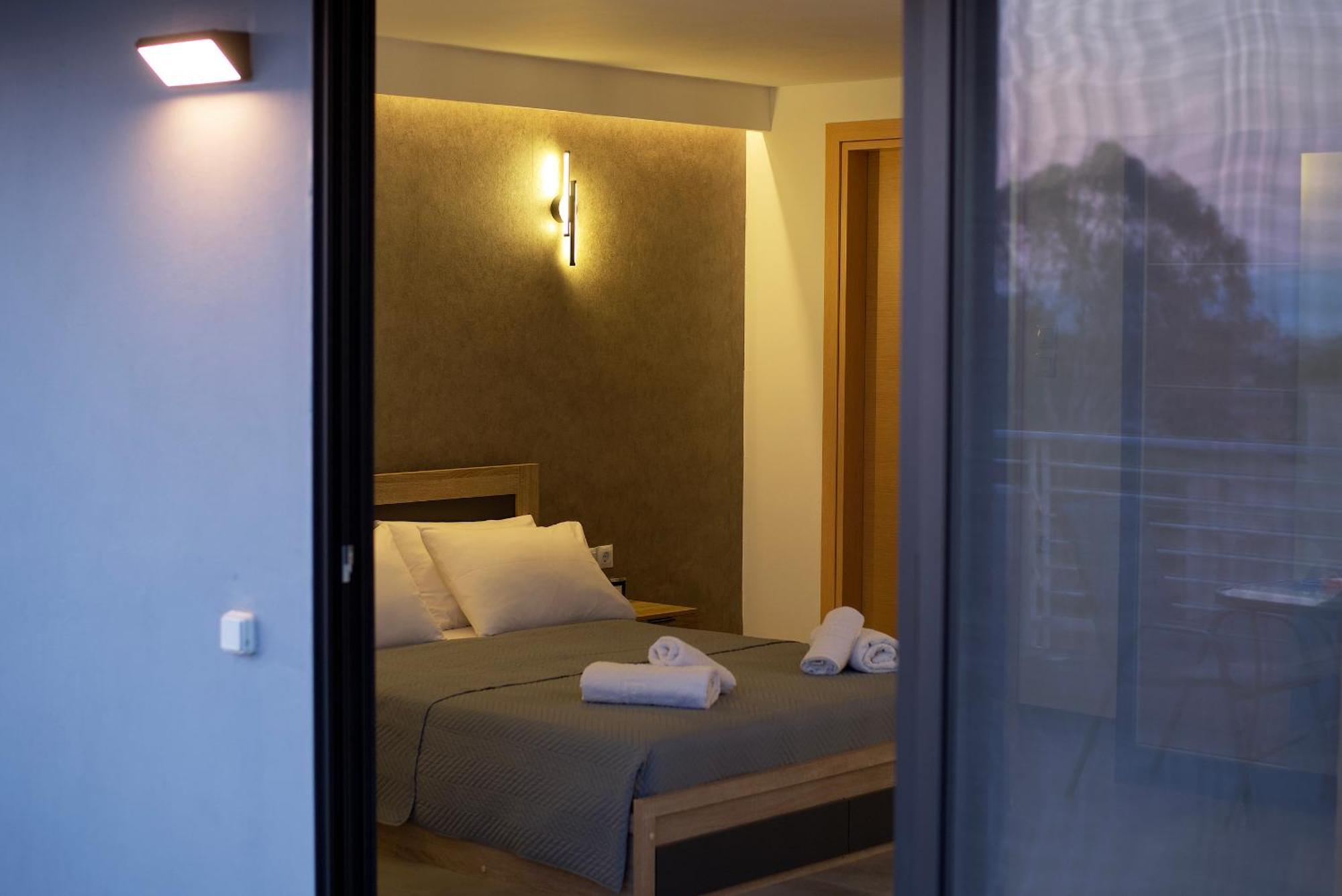 Kiriakos Apartment Каламата Экстерьер фото